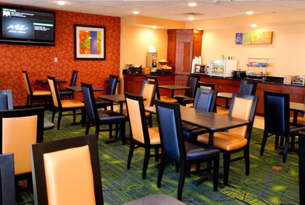 Fairfield Inn & Suites - DFW Airport North - Cafe