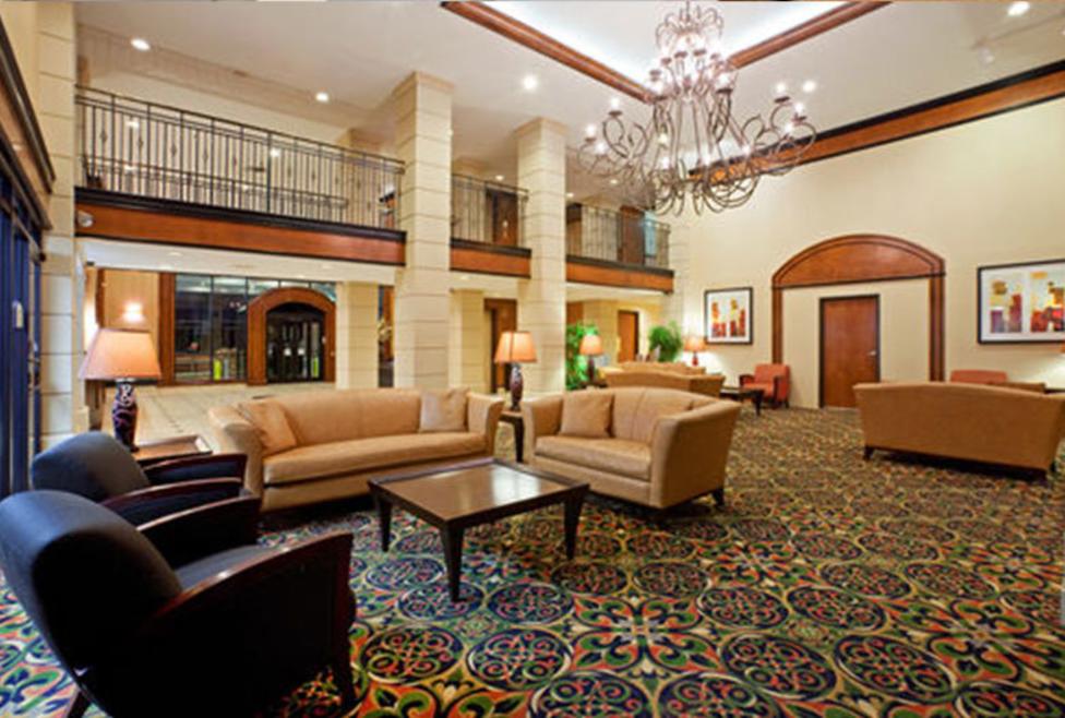 Holiday Inn Express Hotel & Suites - DFW Airport North - lobby