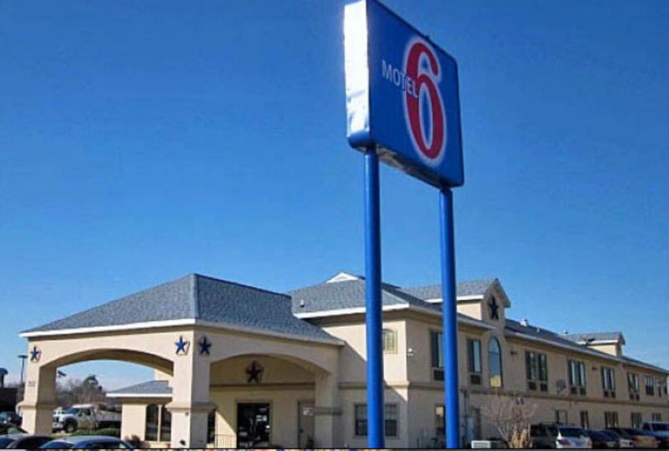 Motel 6 Dallas Dfw South Irving Tx 75062