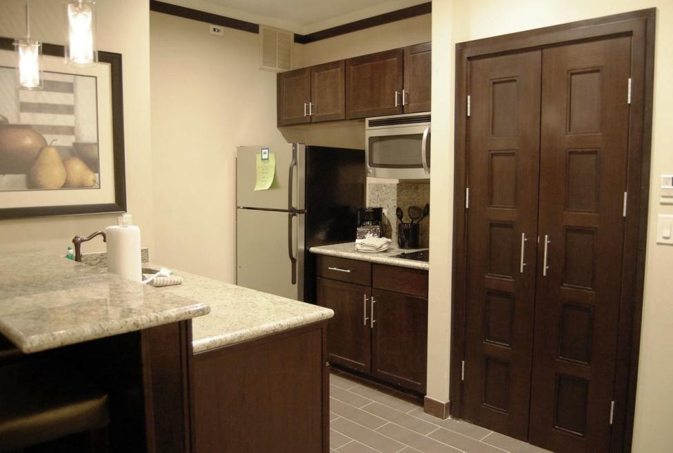 Staybridge Suites - DFW North - Deluxe Room Kitchen