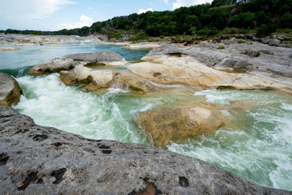 Cascade d'eau au parc d'État de Pedernales Falls