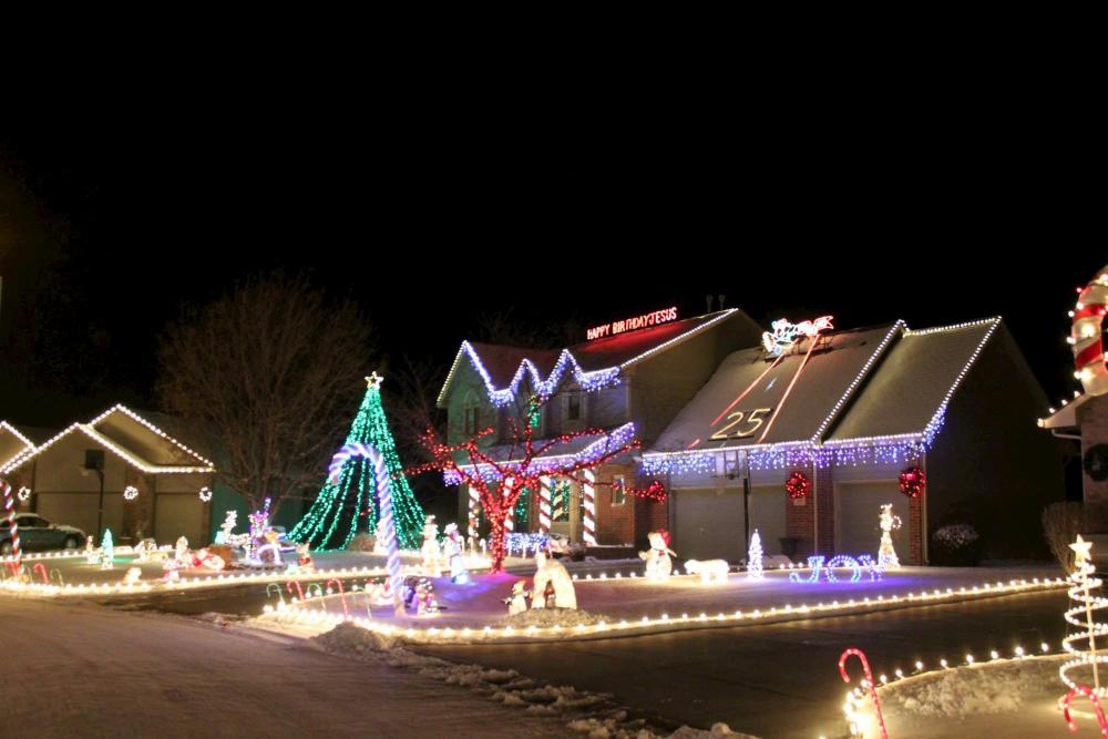 Best places to see Christmas lights in Wichita 2019