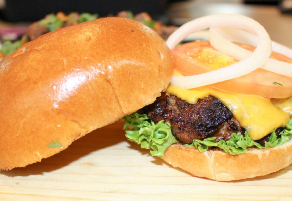 Fanoosh - Biryani & Burger