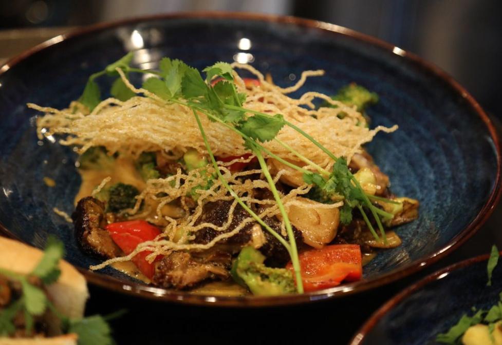 V Lotus Bistro