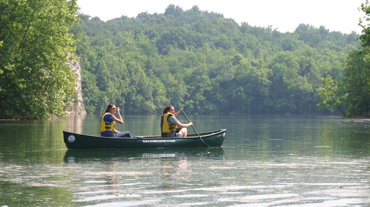 Canoeing at Ijams Nature Center