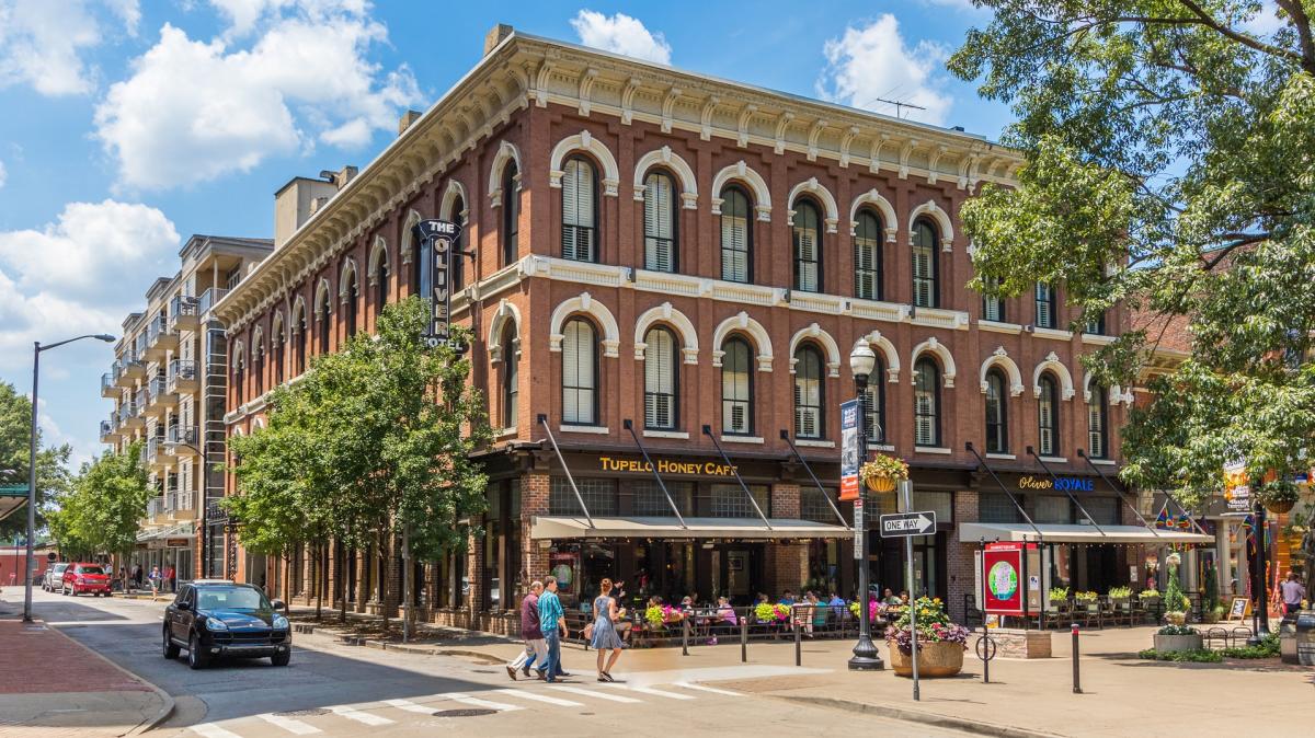 Tupelo Honey Cafe On Market Square In Knoxville, TN