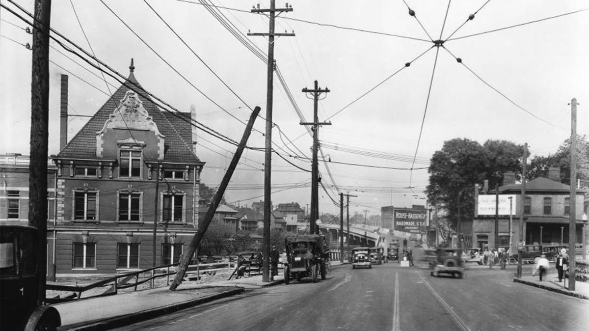 Looking along Western Avenue towards the L&N Railroad Station, 1920 credit McClung Historical Collection