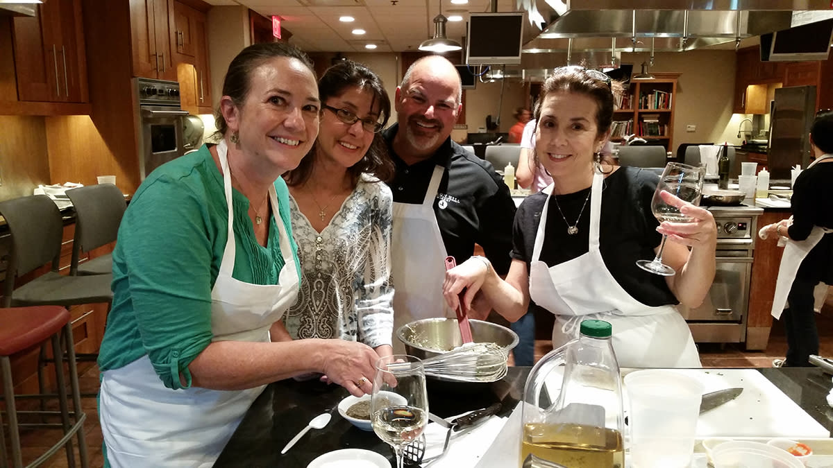 finger-lakes-new-york-wine-and-culinary-center-canandaigua-hands-on-kitchen-group