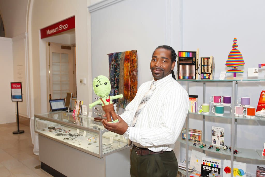 Museum Shop - Dec News- Holiday Shop