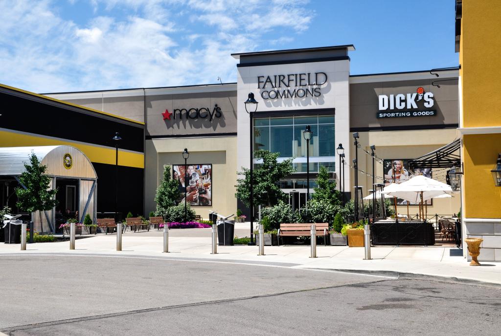 Mall at Fairfield Commons