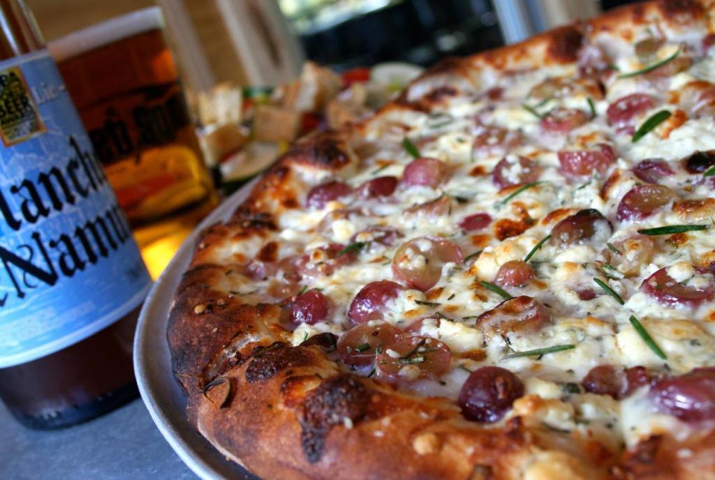 Pies & Pints Pizza