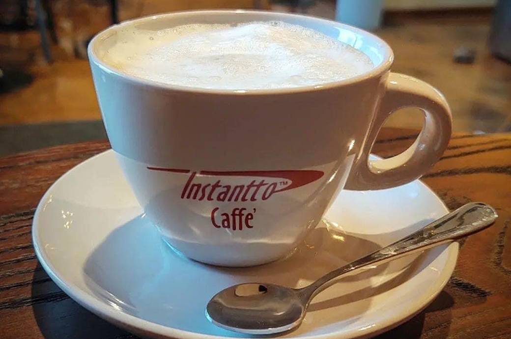 Cappuccino at Momentto Cafe