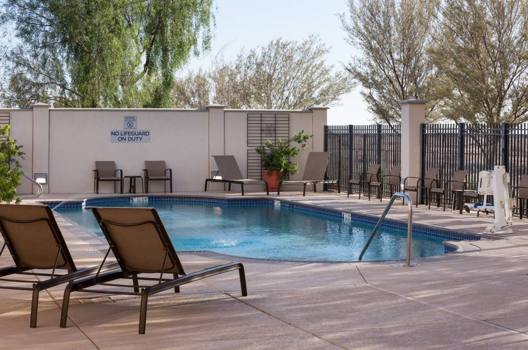 Fairfield Inn & Suites Chandler Fashion Center Pool2
