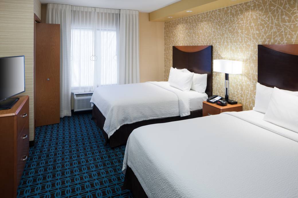 Fairfield Inn & Suites Chandler Fashion Center QNQN Suite