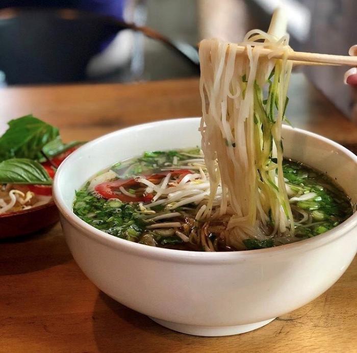 Les Noodle Pho