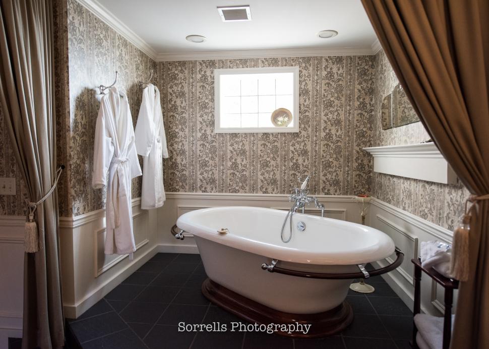 Luxury Soaking Tub