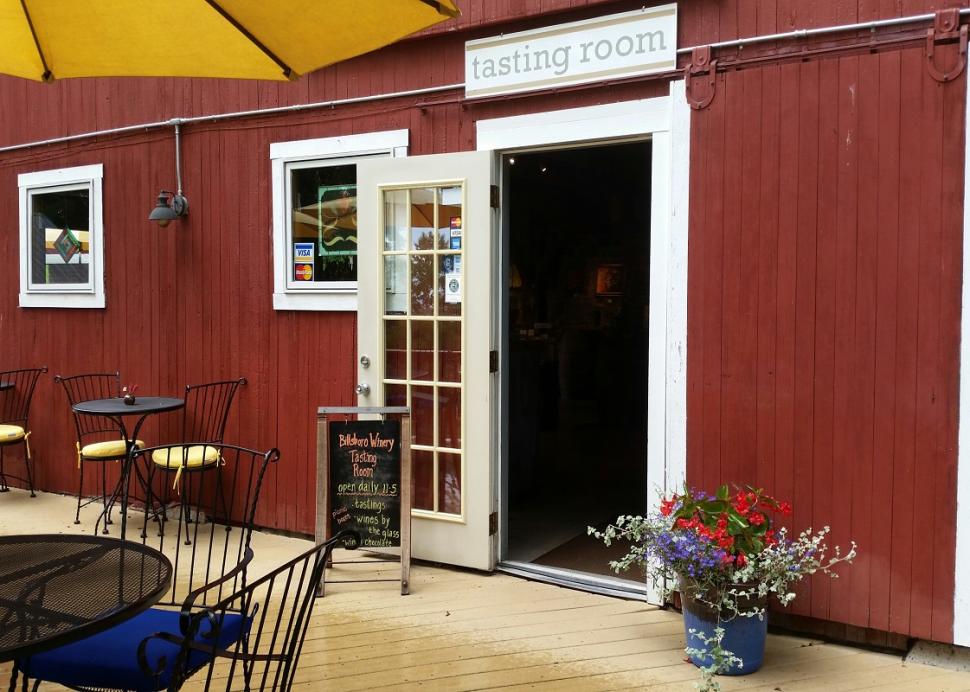 Photo of the entrance to Billsboro Winery in Geneva during the daytime