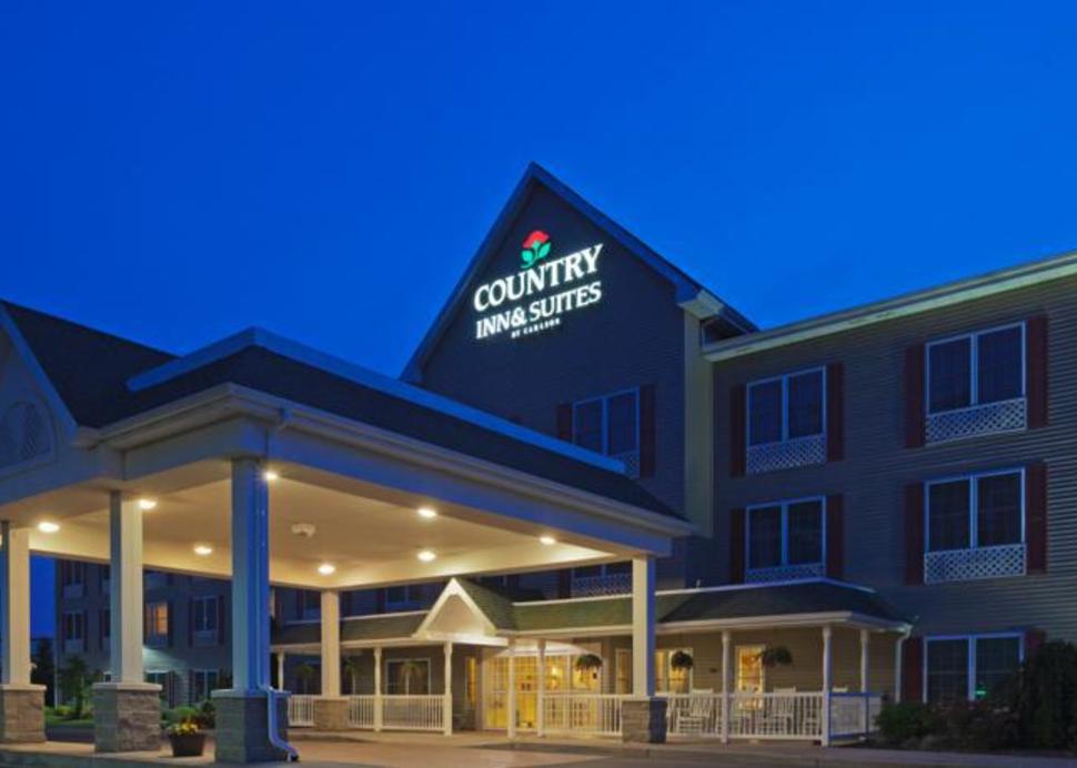 Country Inn & Suites By Carlson Cortland