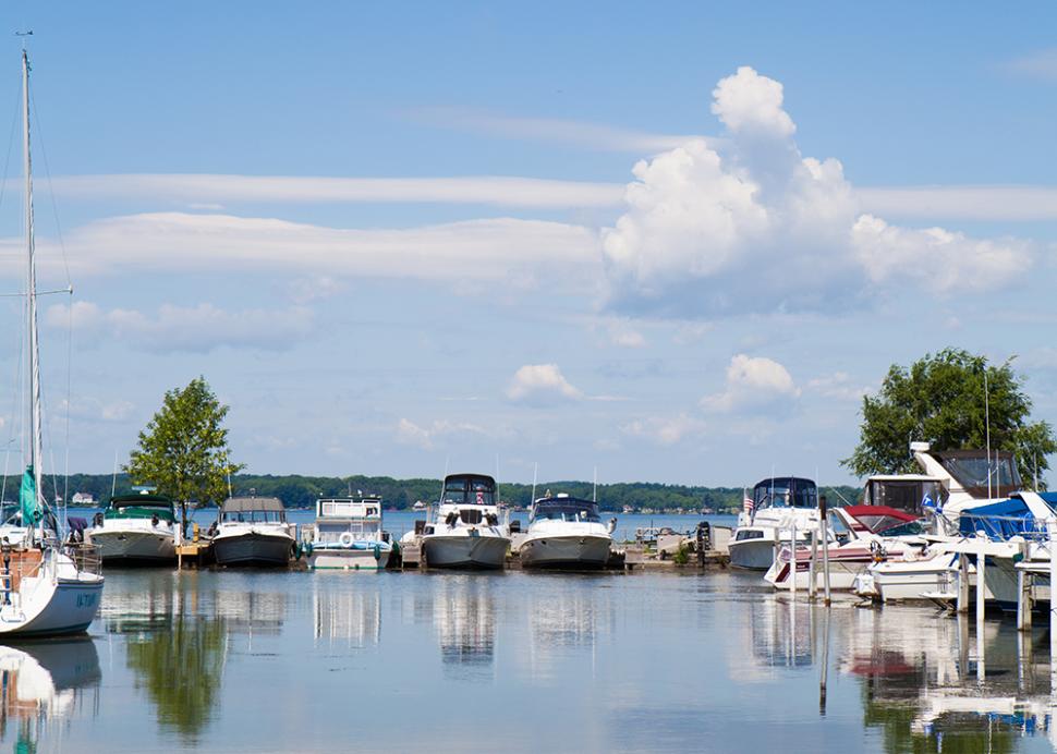 Frontenac Harbor
