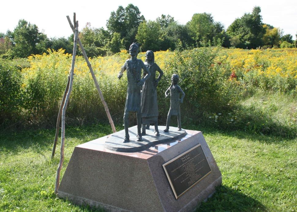 ganondagan-victor-statue
