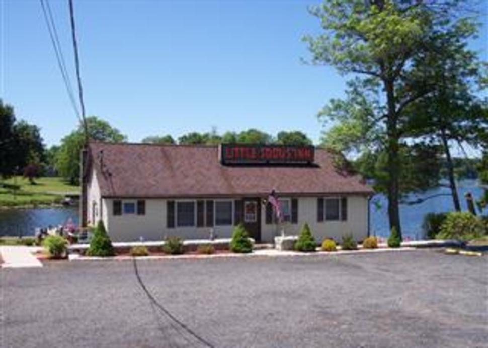 Little Sodus Inn