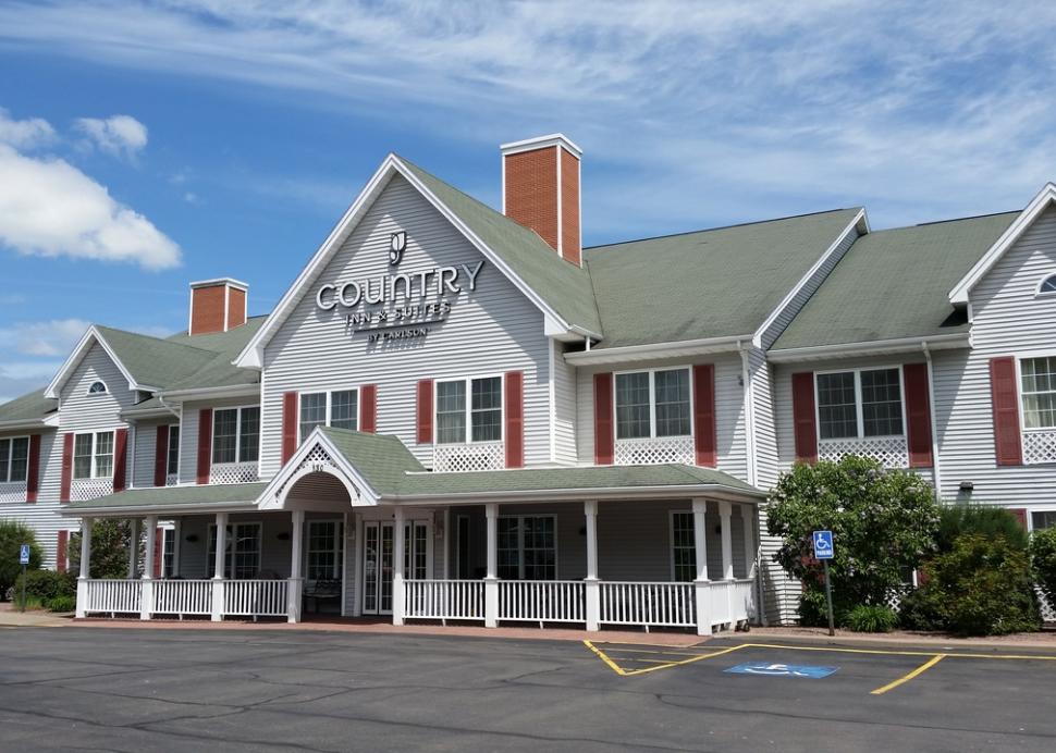 Country Inn & Suites by Carlson