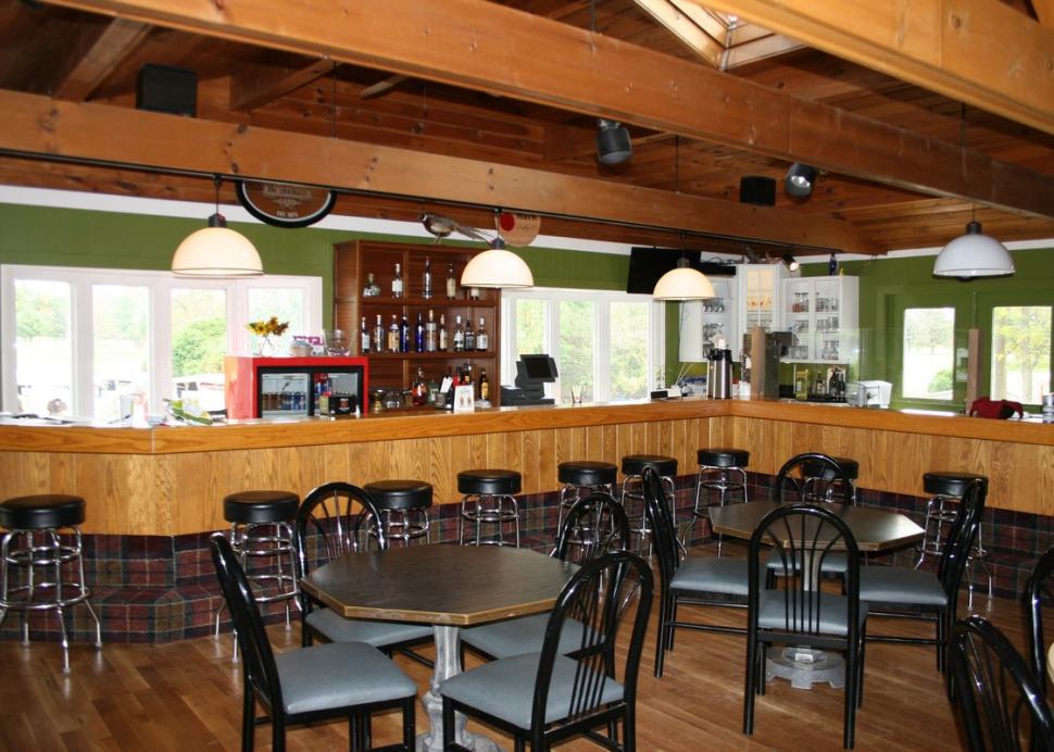 The bar and dining area at Winged Pheasant