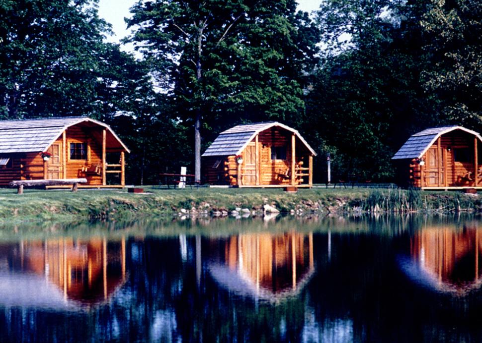 koa-canandaigua-cabins-near-water