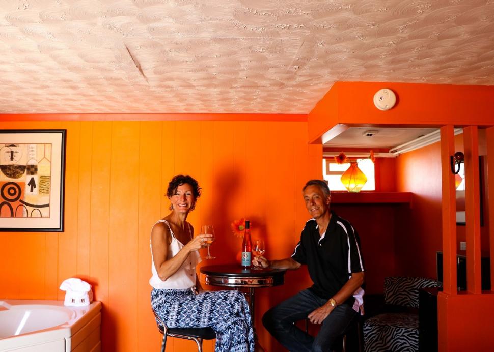 miami-motel-canandaigua-room