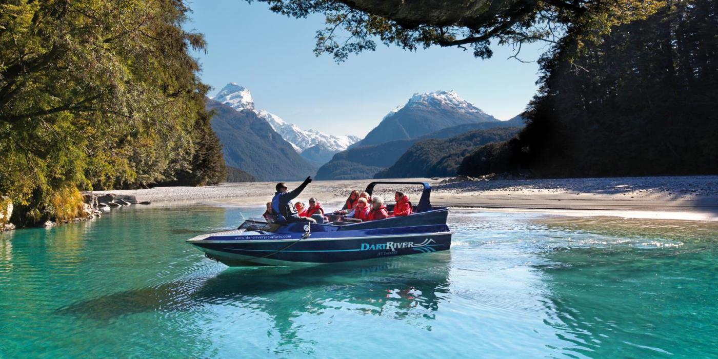 Jet-Boat-on-Dart-River-Glenorchy