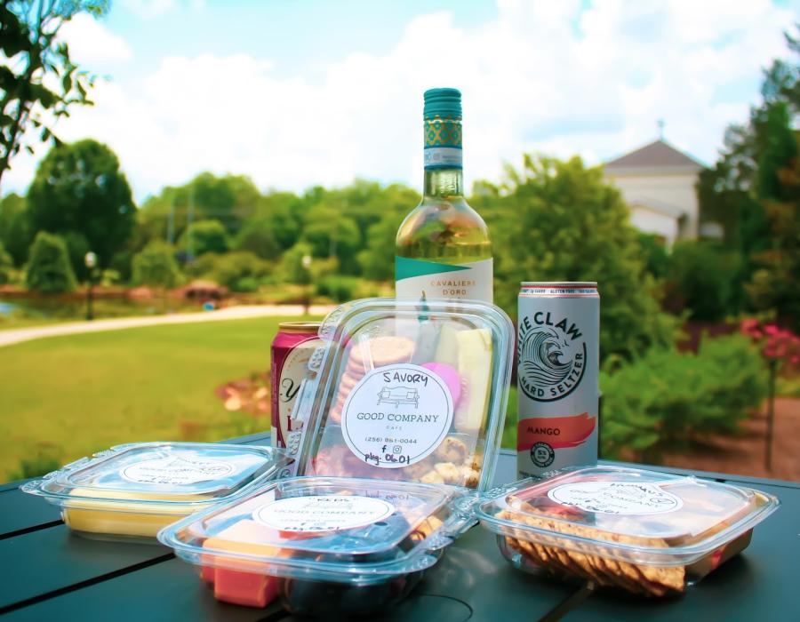 Make it a picnic with the Huntsville Botanical Garden Golden Hour.