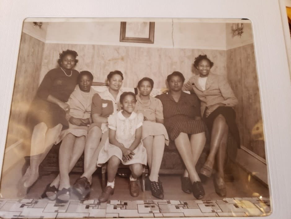 Sarah Coney - Shirley Lee
