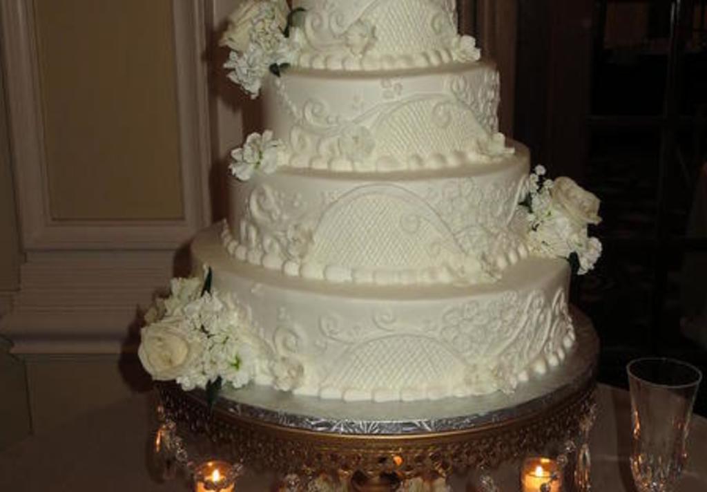 Tammy Allen Premier Wedding Cakes