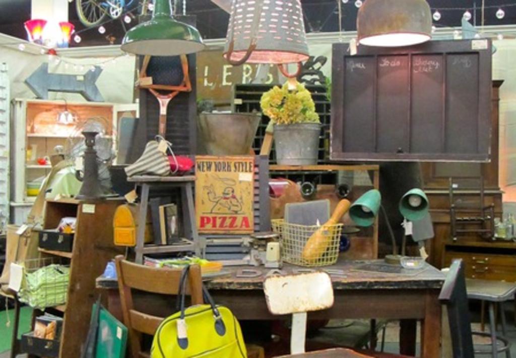 Chippendale Eastlake Antiques