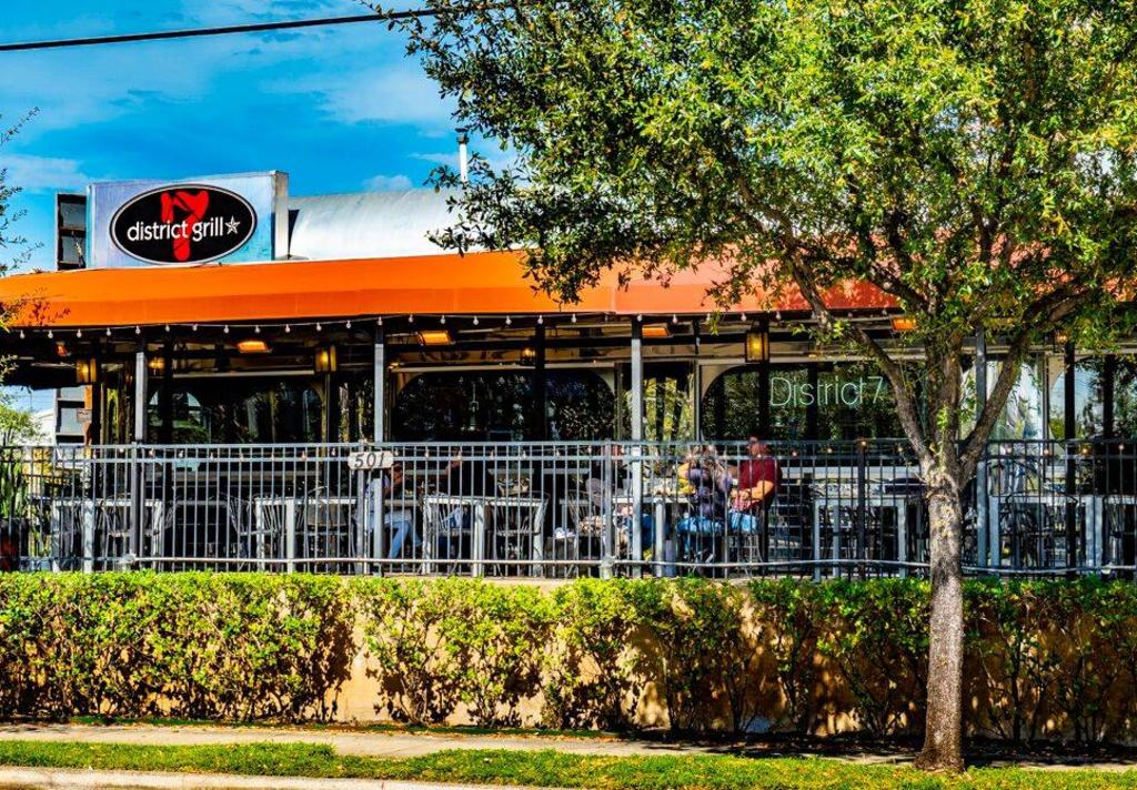 District 7 Grill Midtown 1
