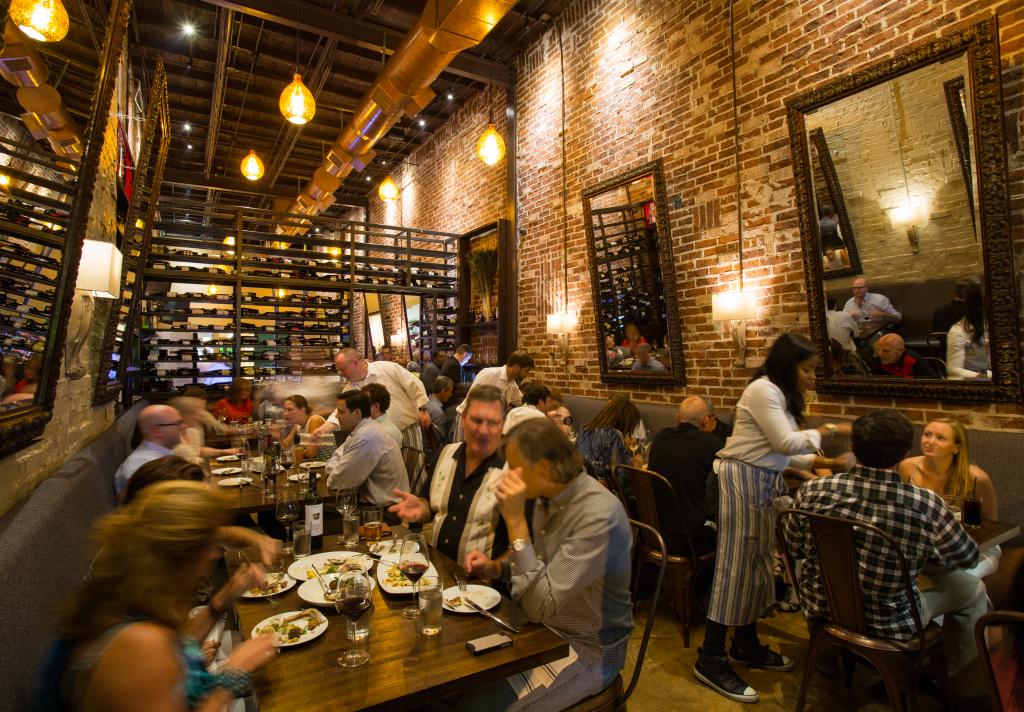 Helen's Greek Food & Wine