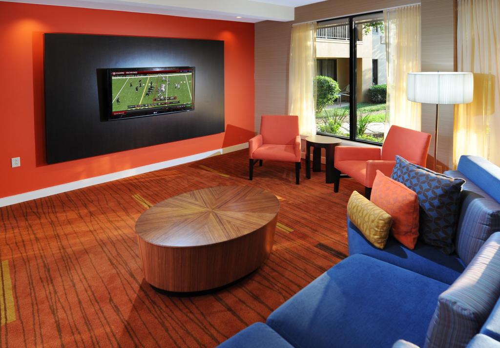 Courtyard By Marriott Houston Hobby