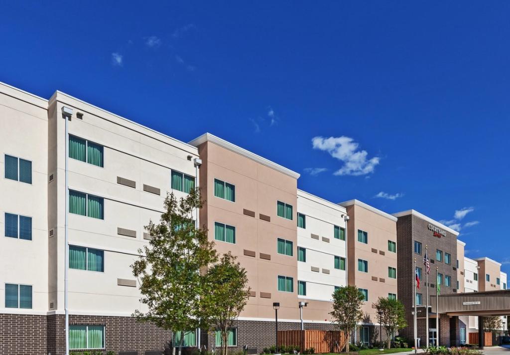 courtyard by marriott houston exterior