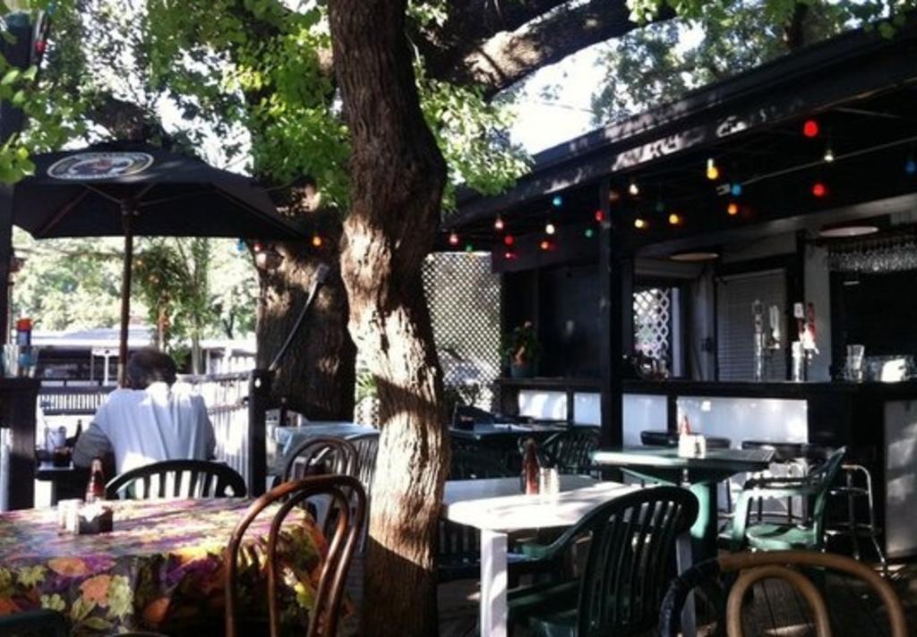hobbit cafe