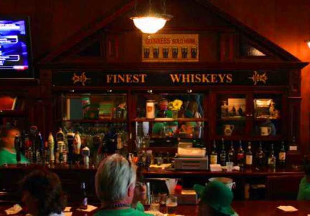 mollys pub