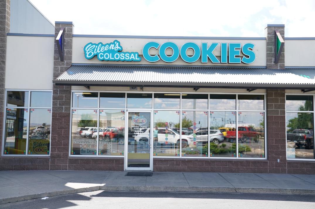 Colossal Cookies