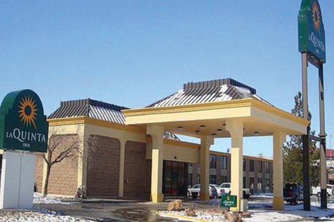 La Quinta Inn & Suites