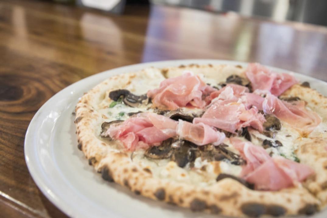 Racca's Pizzeria