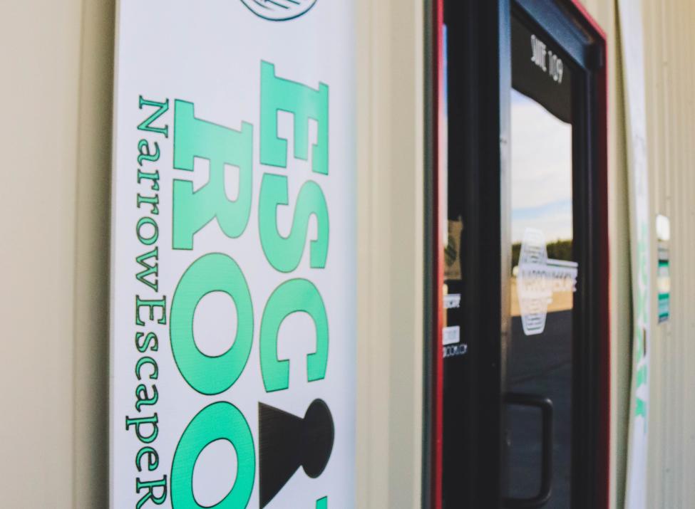 Narrow Escape Room
