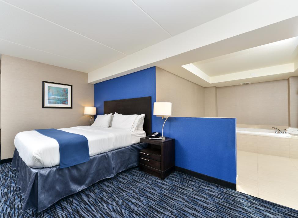 Honeymoon Suite