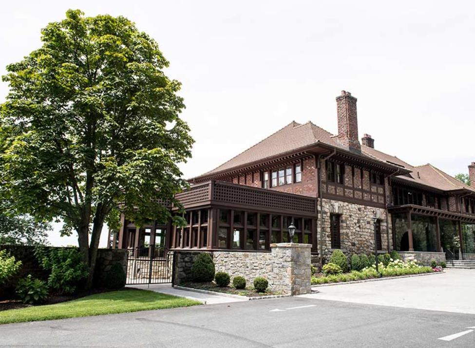 Le Chateau exterior