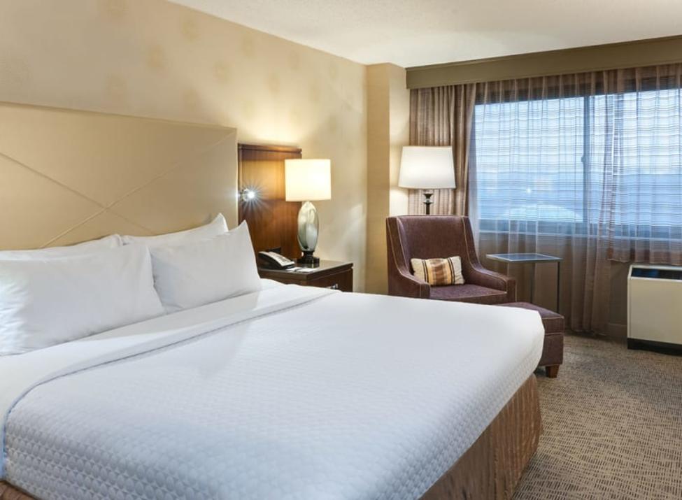 Sonesta guest room