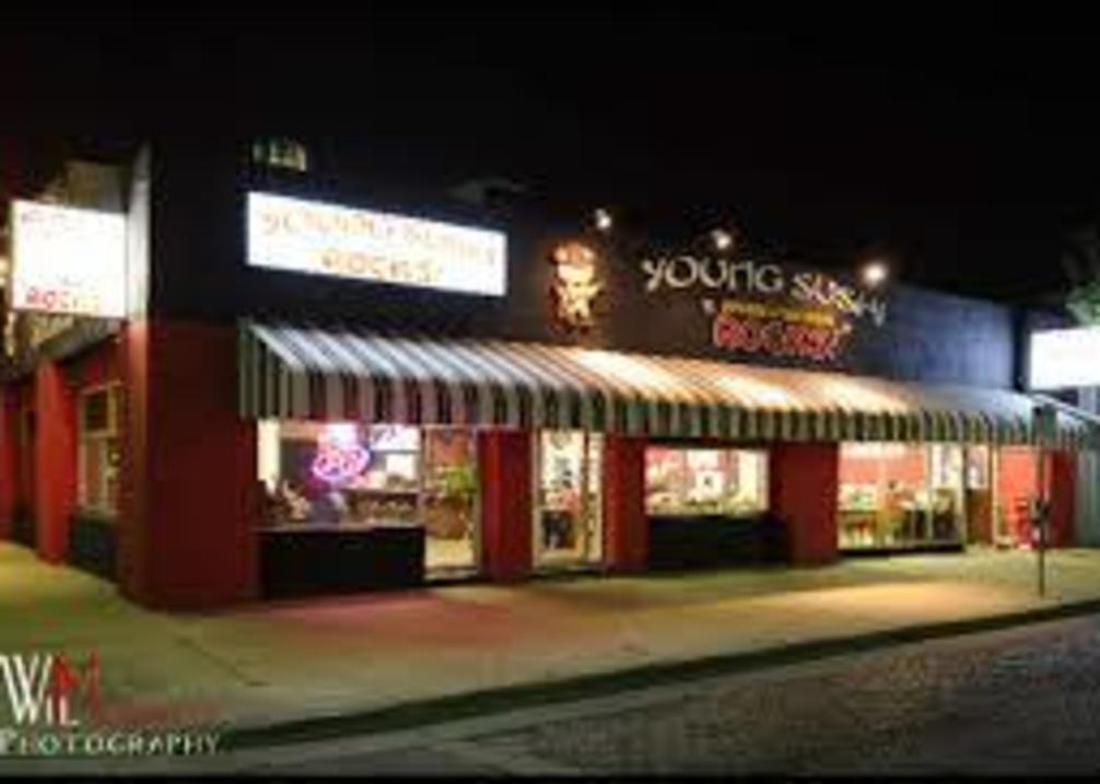 Young Sushi Rocks exterior