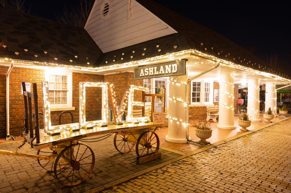 Ashland train station holiday lights