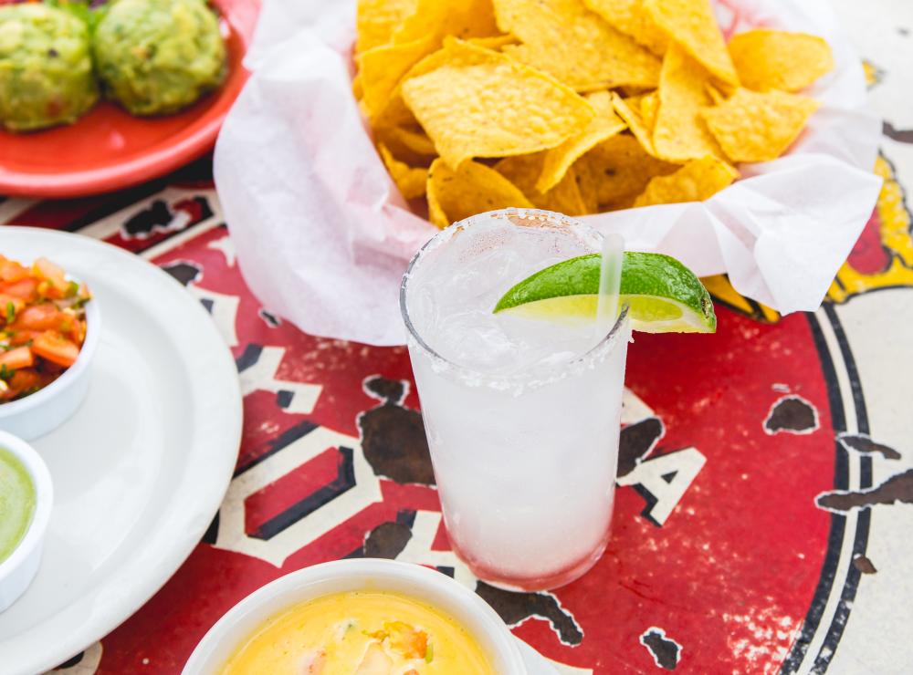 Marg and dips at Gueros